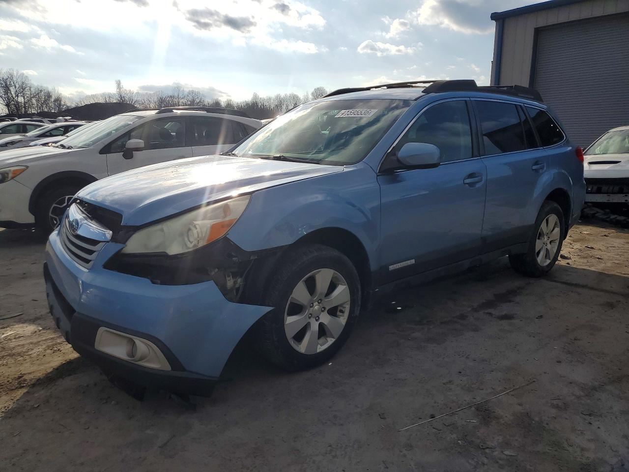 2010 SUBARU OUTBACK