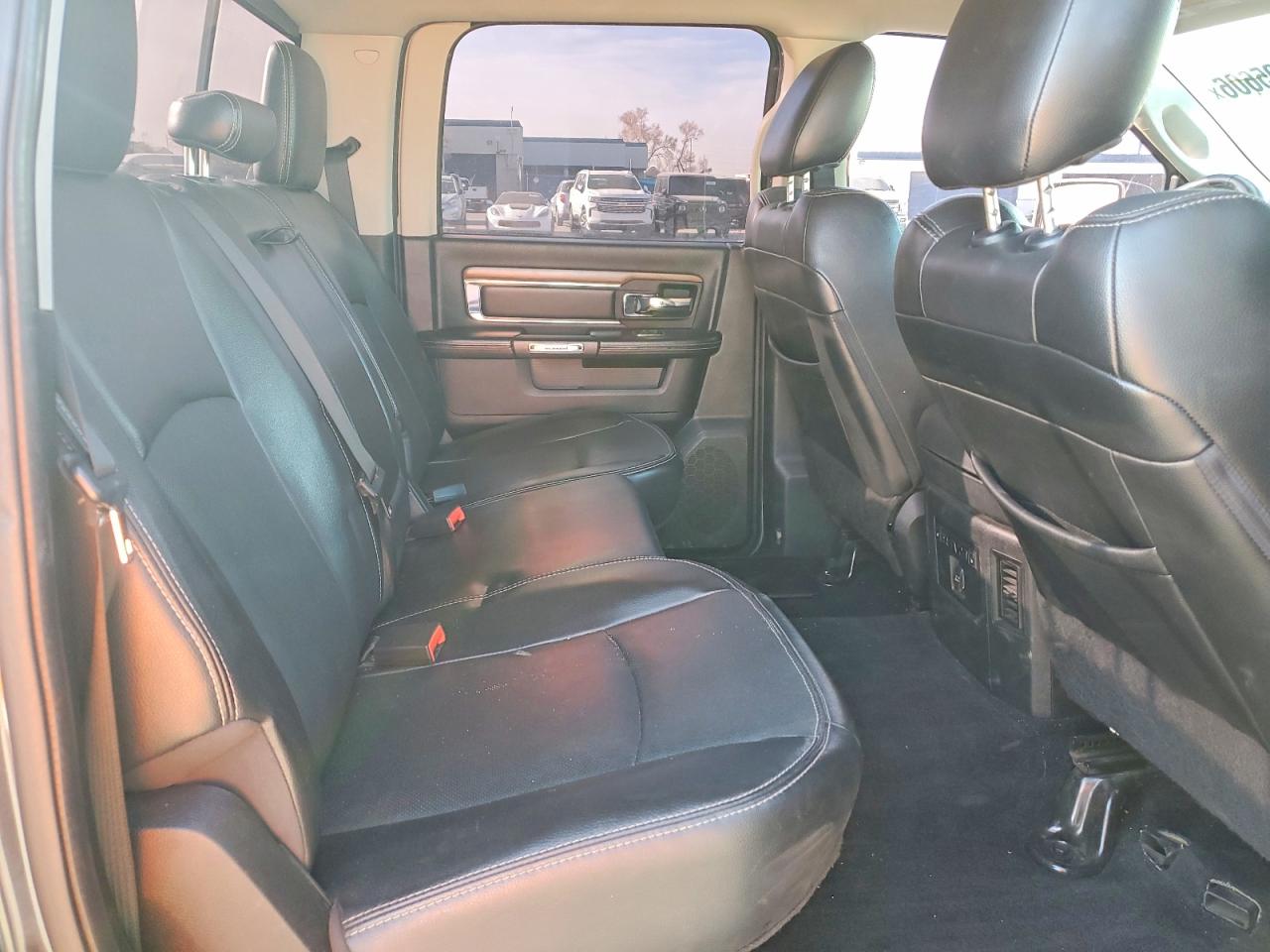 2013 RAM 1500 LARAMIE photo 10