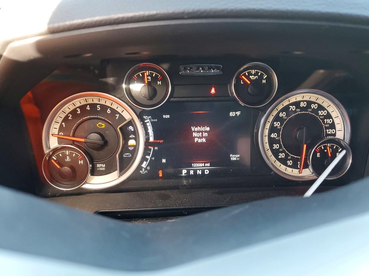 2013 RAM 1500 LARAMIE photo 9
