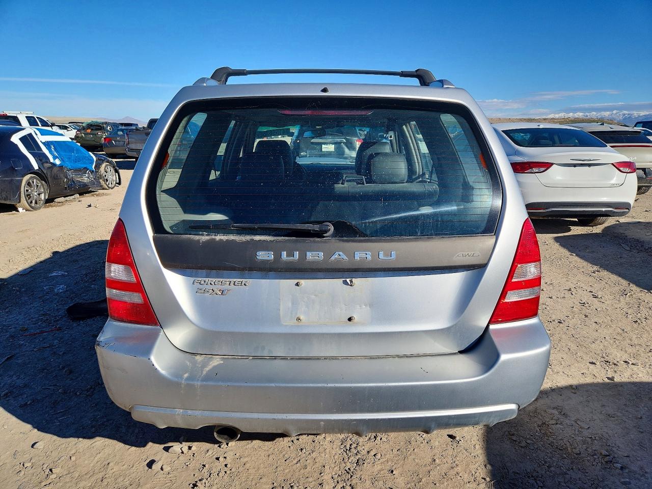 2004 SUBARU FORESTER photo 11