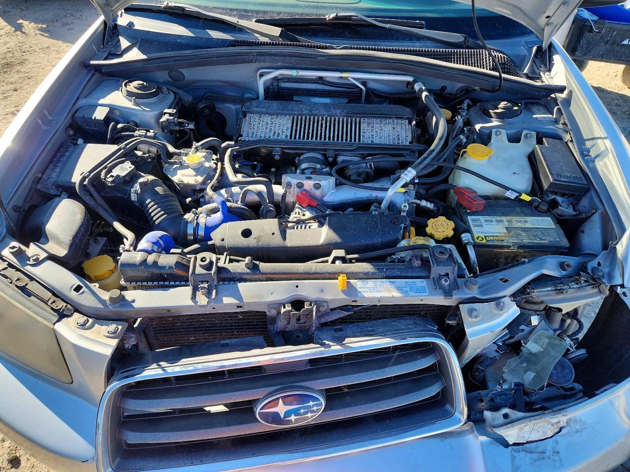 2004 SUBARU FORESTER photo 21