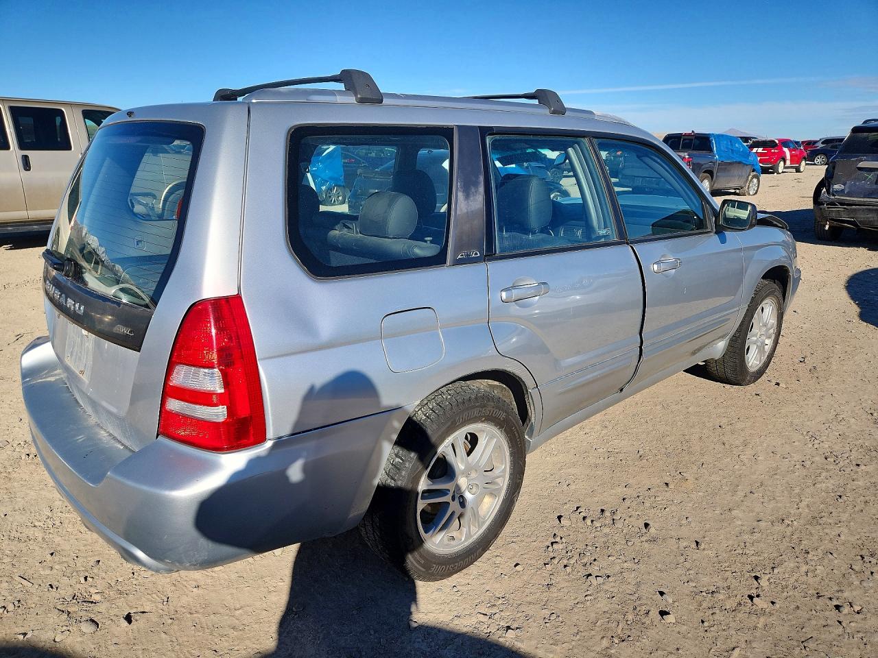 2004 SUBARU FORESTER photo 5