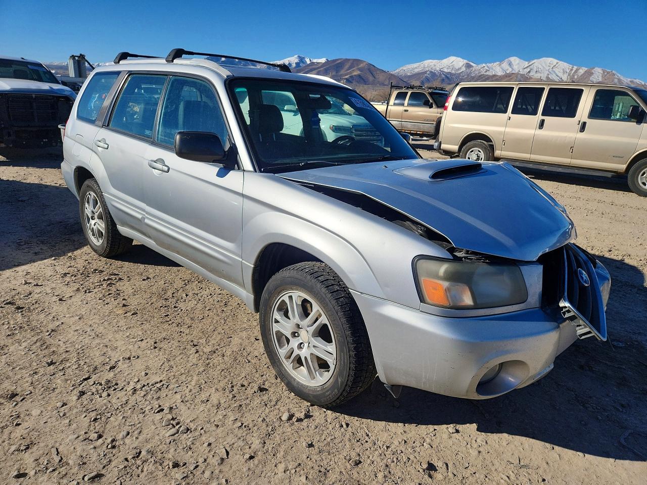 2004 SUBARU FORESTER photo 7
