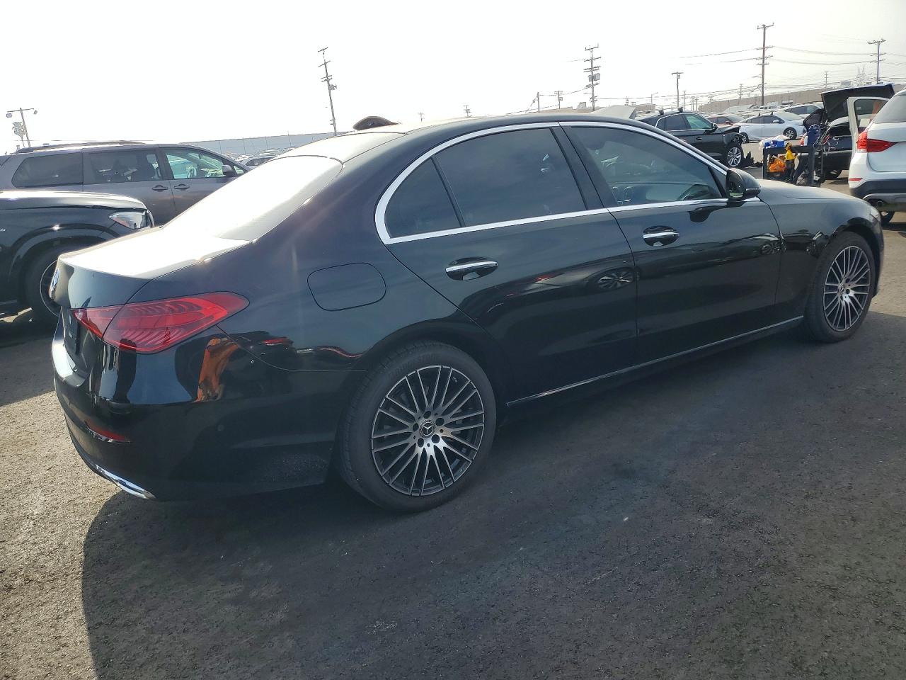 2025 MERCEDES-BENZ C 300 photo 3