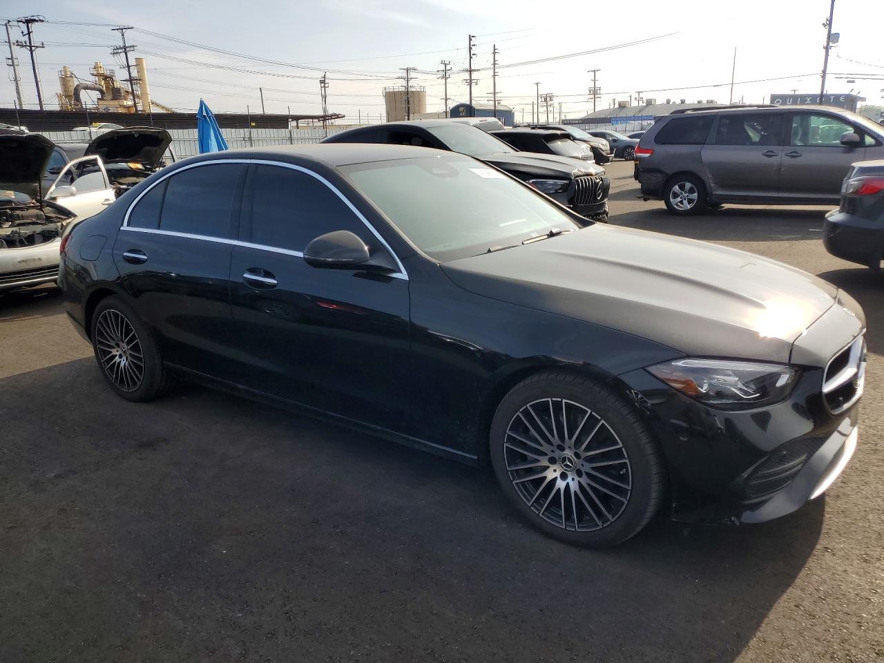 2025 MERCEDES-BENZ C 300 photo 4