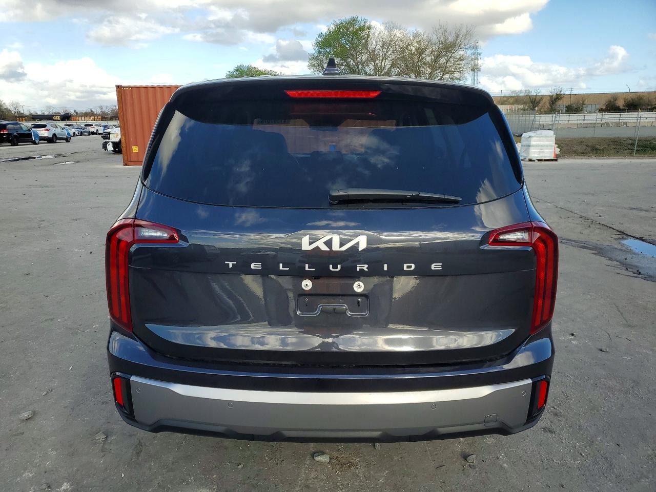 2025 KIA TELLURIDE LX photo 11