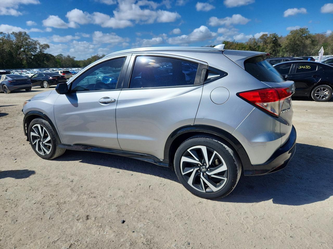 2019 HONDA HR-V SPORT photo 3