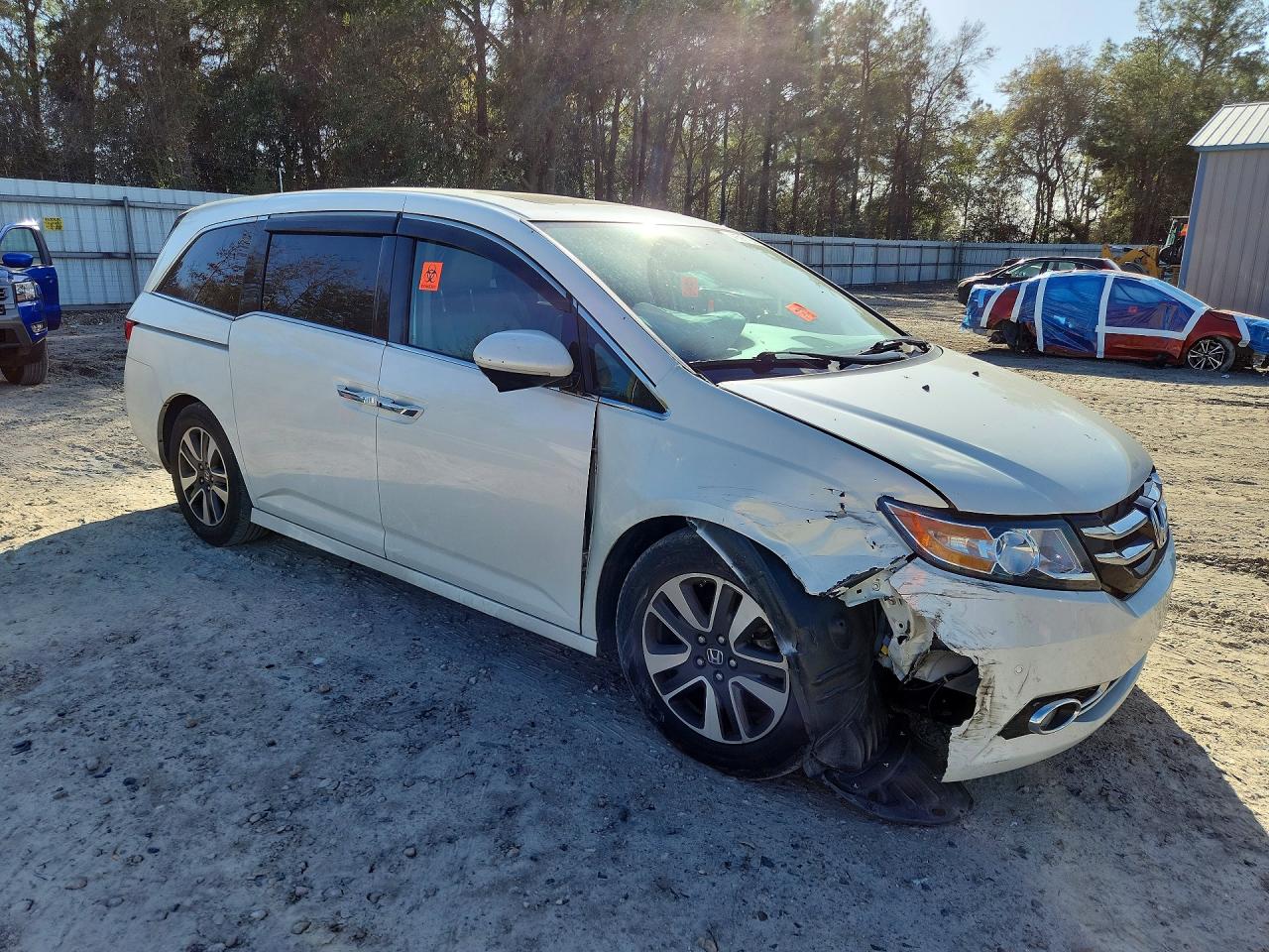 2014 HONDA ODYSSEY TOURING photo 7