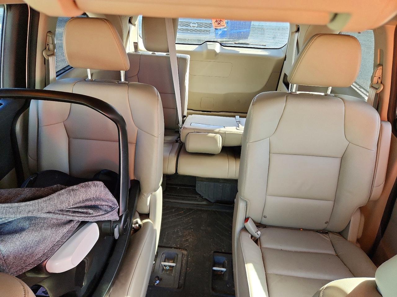 2014 HONDA ODYSSEY TOURING photo 19