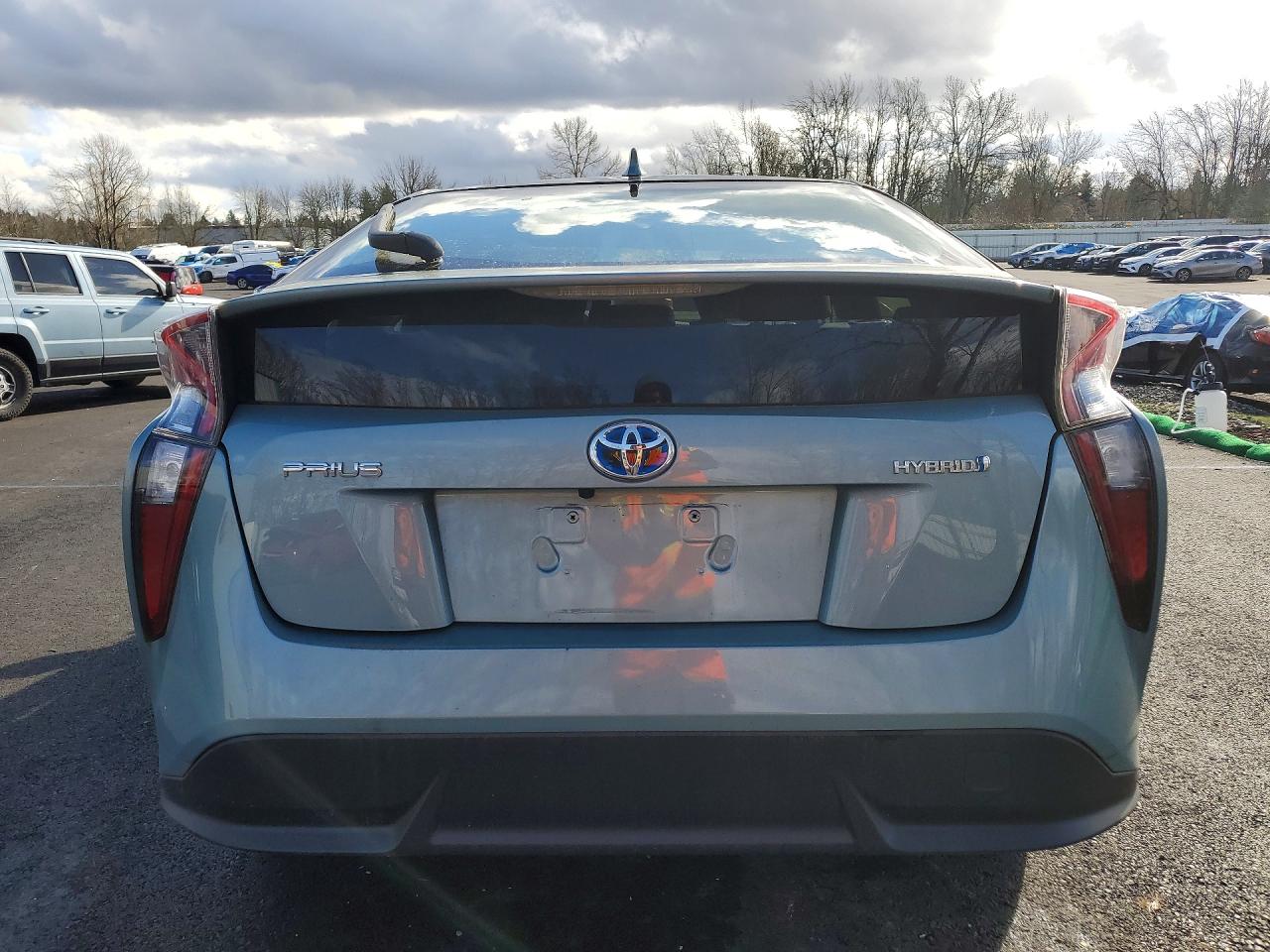 2016 TOYOTA PRIUS FOUR TOURING photo 6