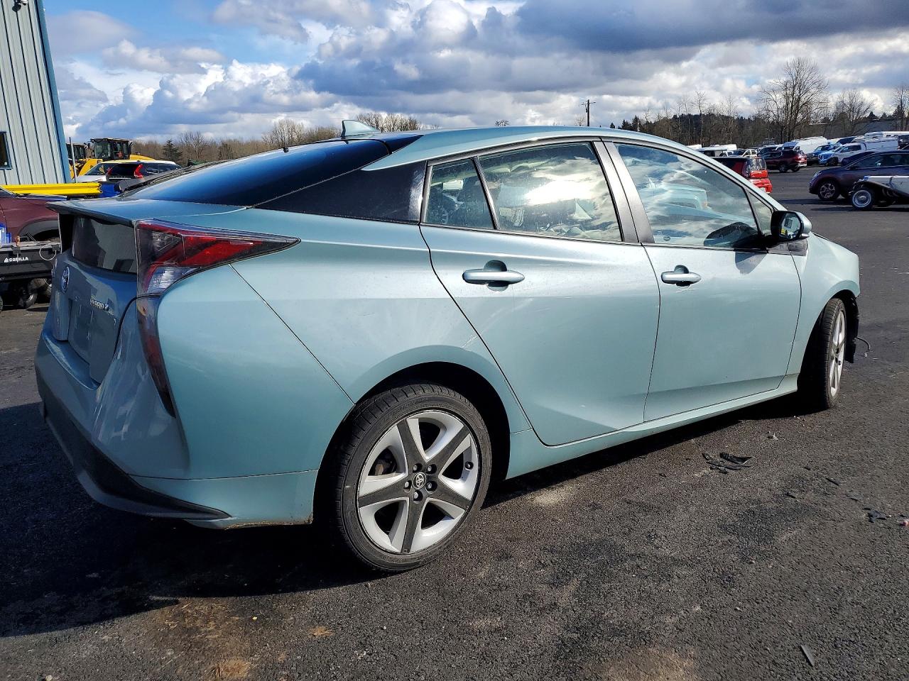 2016 TOYOTA PRIUS FOUR TOURING photo 3