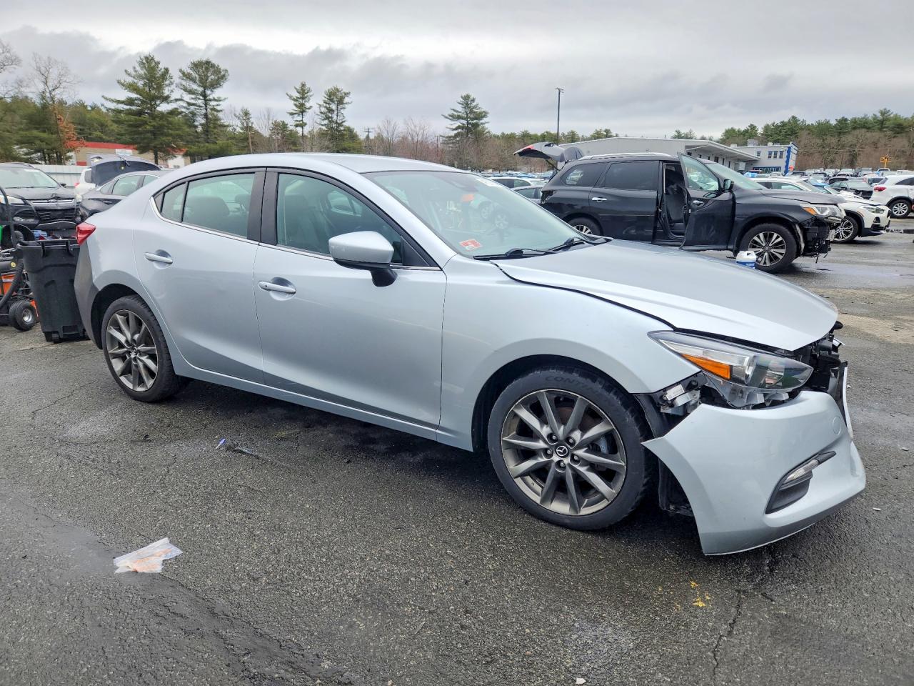 2018 MAZDA 3 TOURING photo 4