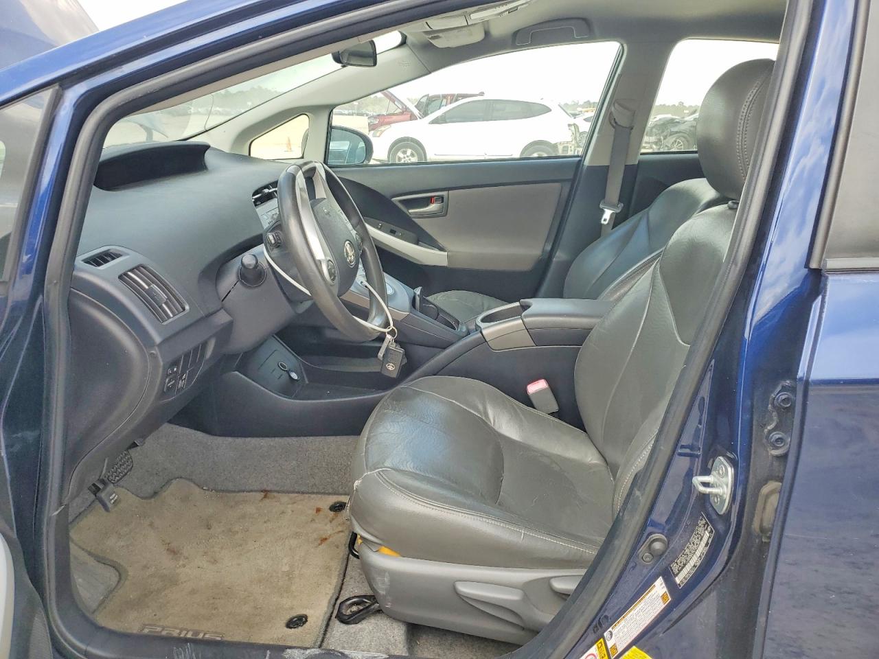 2012 TOYOTA PRIUS TWO photo 19