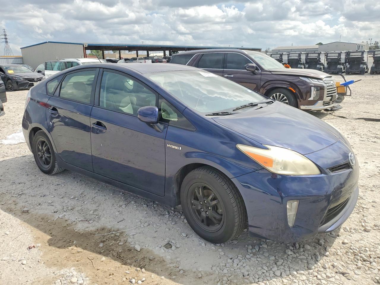 2012 TOYOTA PRIUS TWO photo 10