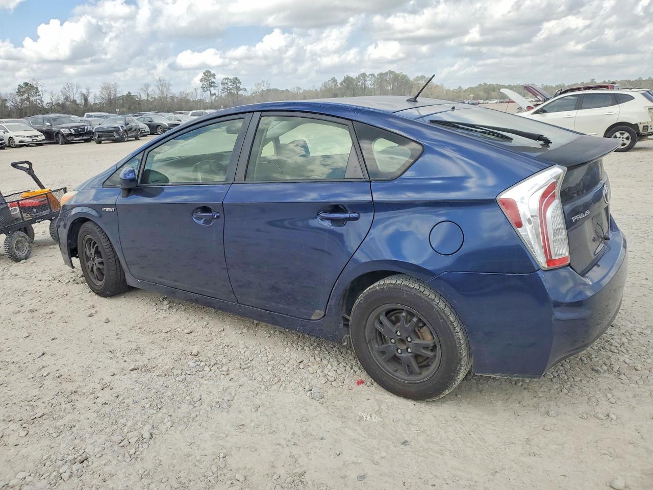 2012 TOYOTA PRIUS TWO photo 4