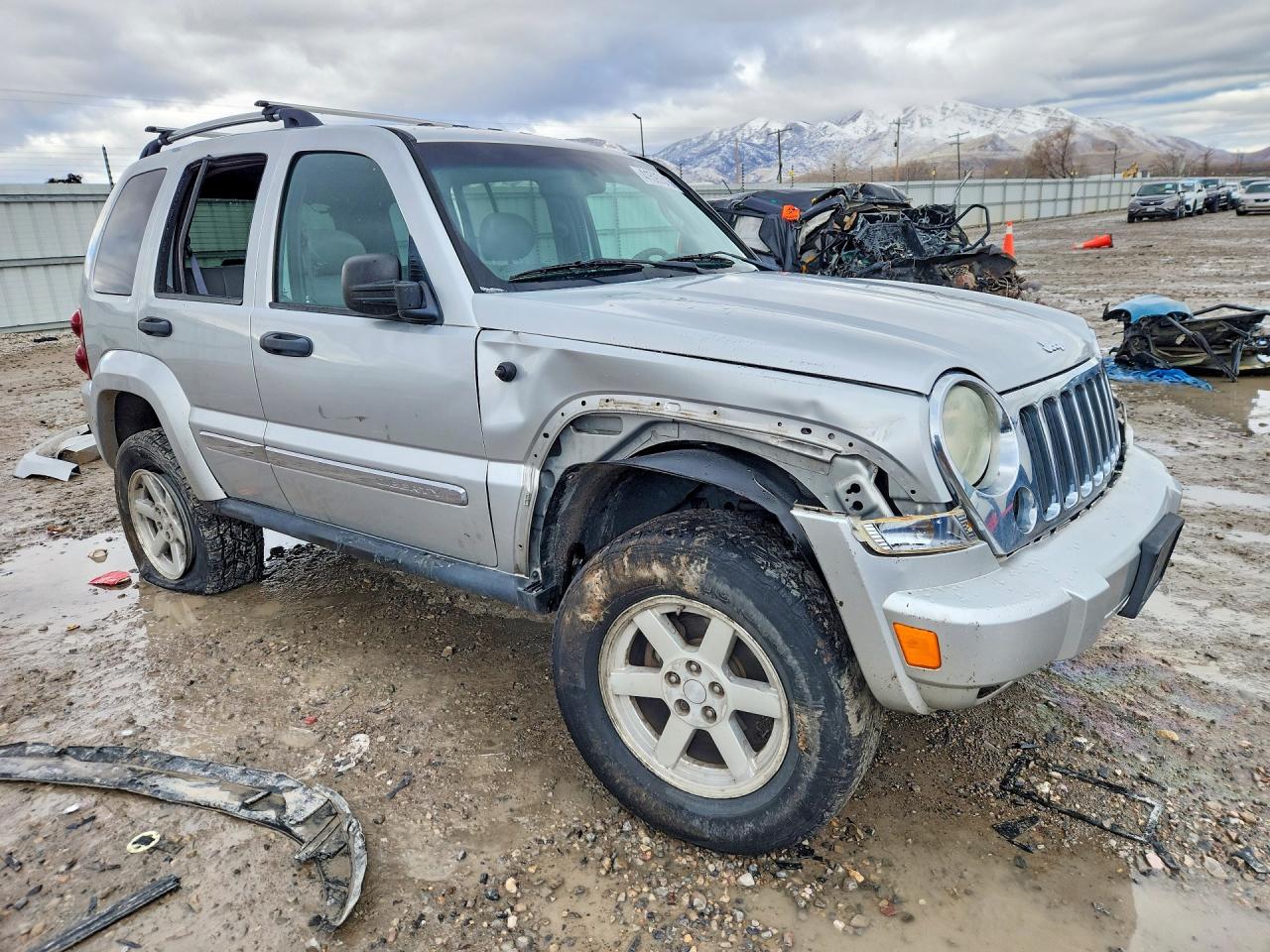 2005 JEEP LIBERTY LIMITED photo 4