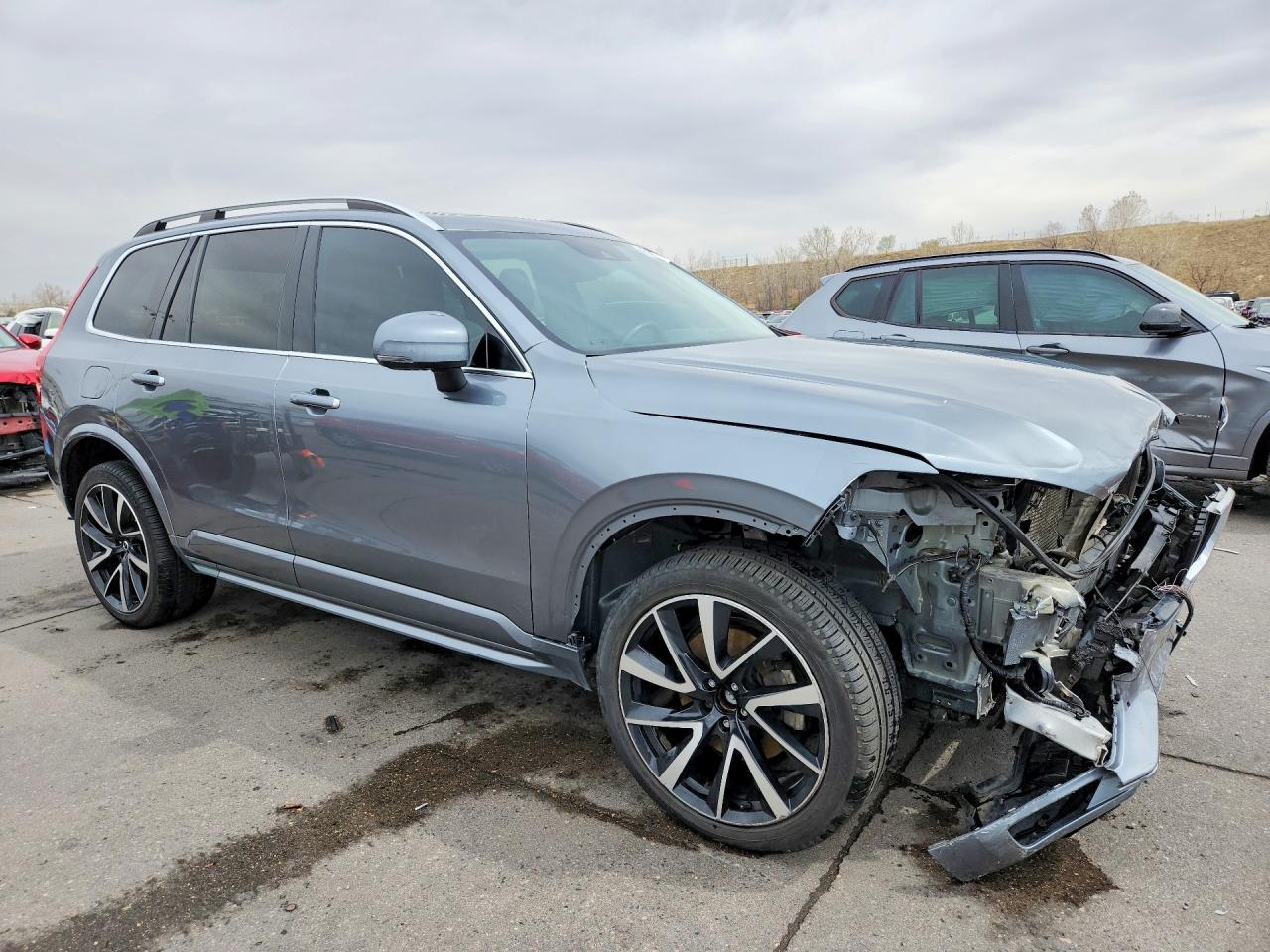 2019 VOLVO XC90 T6 MOMENTUM photo 4