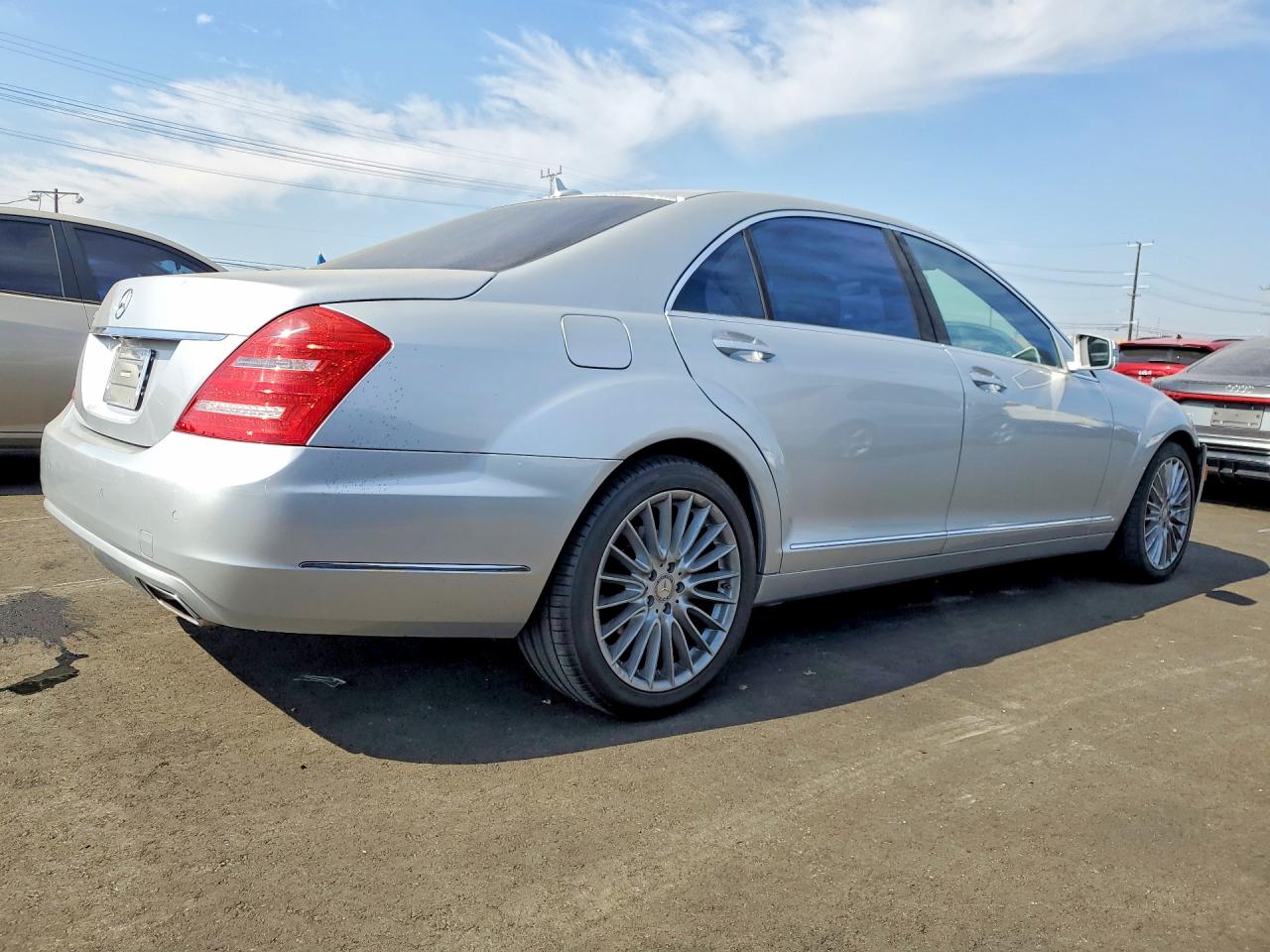 2010 MERCEDES-BENZ S 550 photo 3