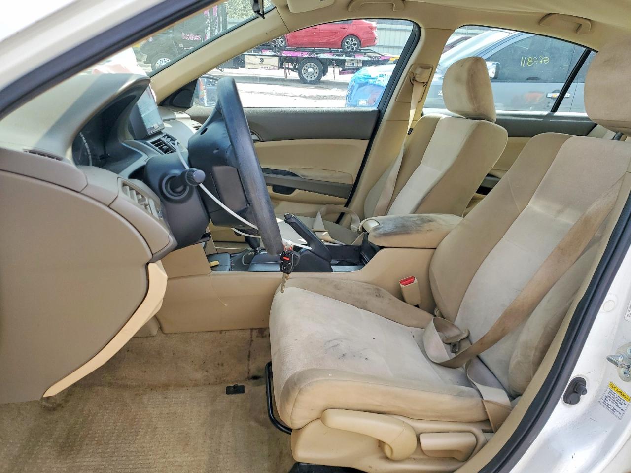 2010 HONDA ACCORD LX photo 19