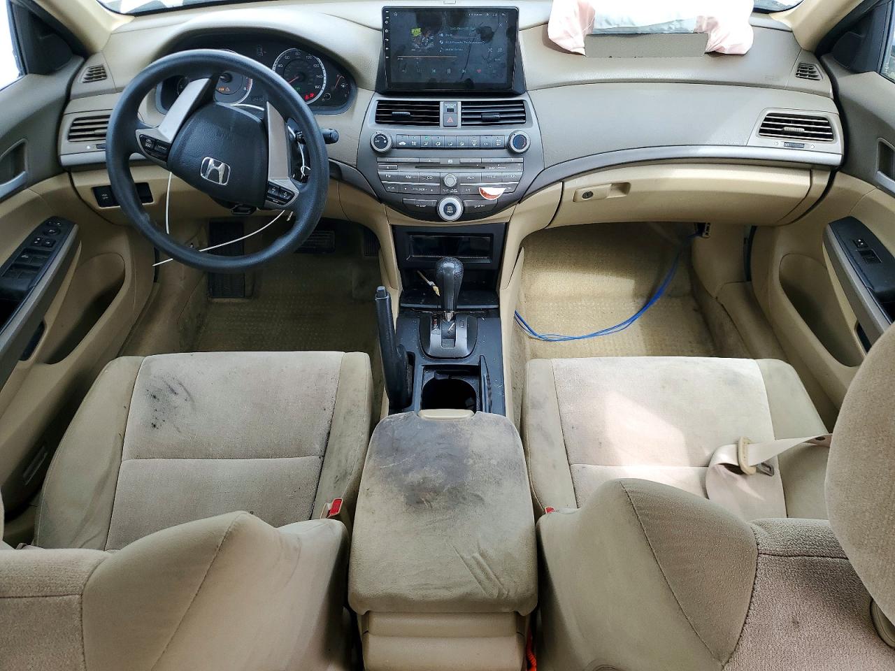 2010 HONDA ACCORD LX photo 22