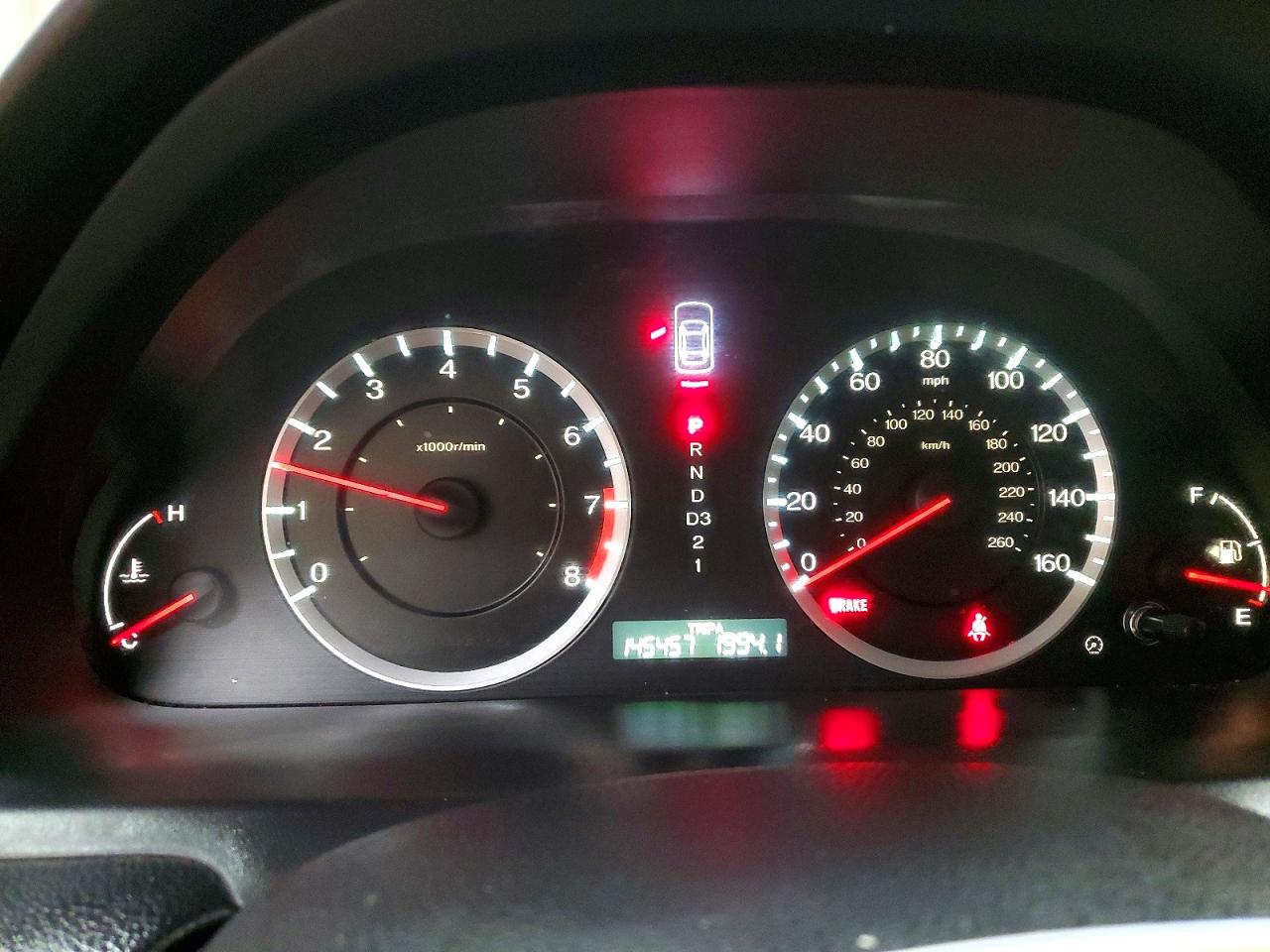 2011 HONDA ACCORD LXP photo 9