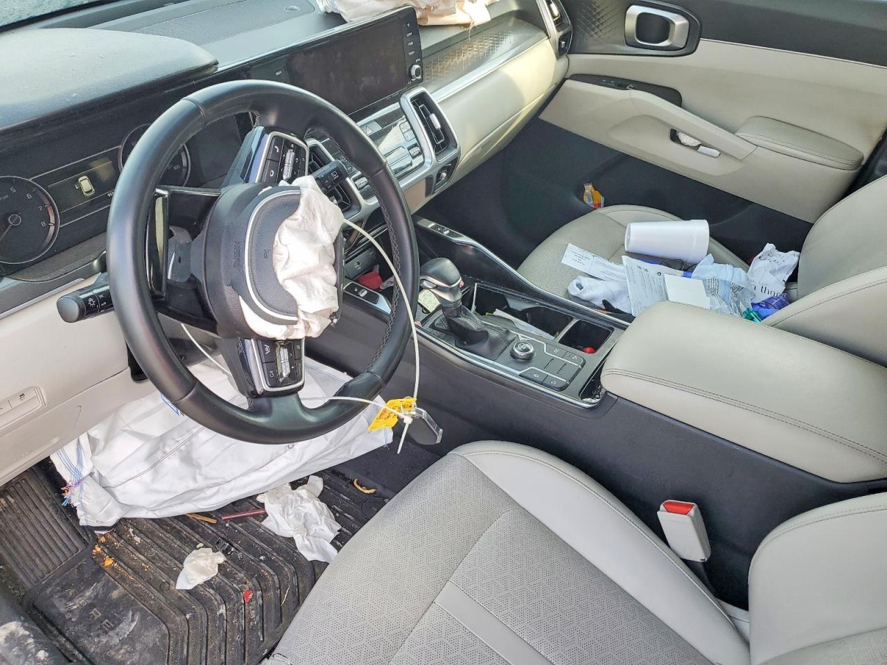 2022 KIA SORENTO S photo 15