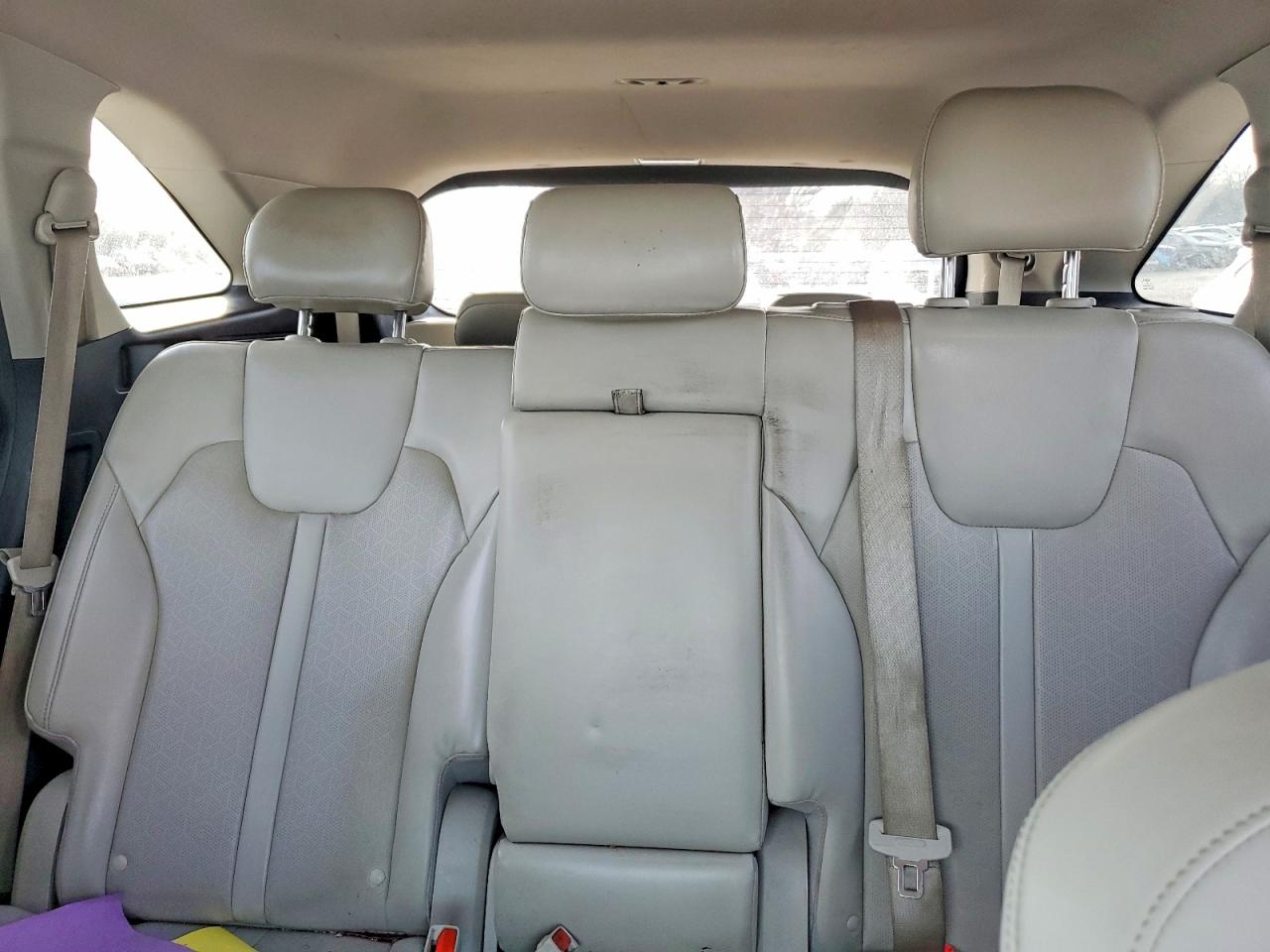 2022 KIA SORENTO S photo 19