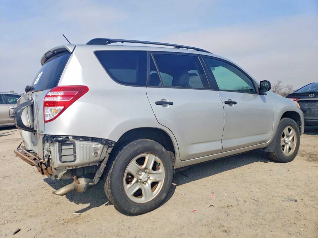 2010 TOYOTA RAV4 BASE photo 3