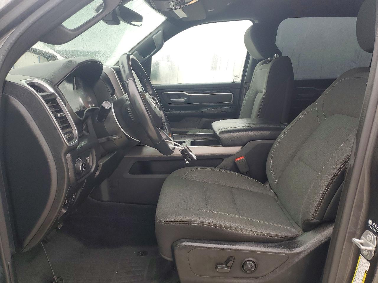 2021 RAM 1500 BIG HORN photo 7
