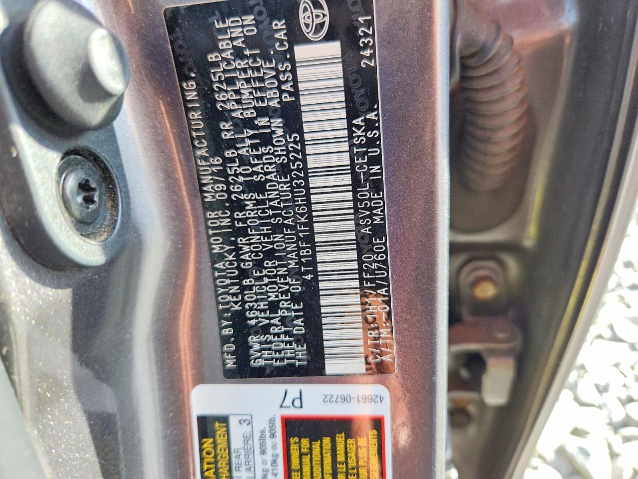 2017 TOYOTA CAMRY SE photo 12