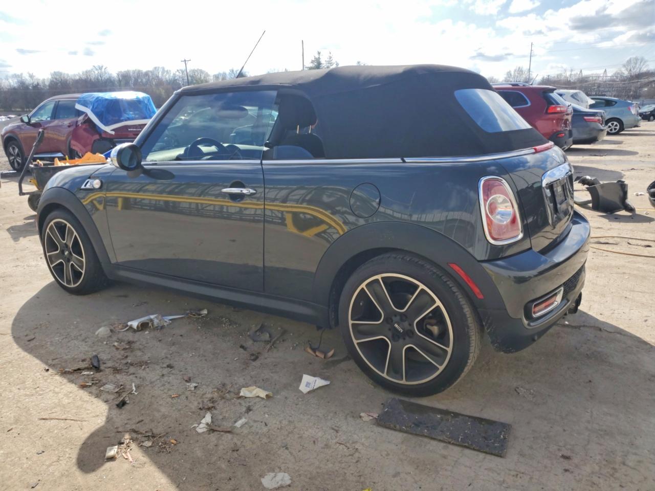 2012 MINI COOPER S photo 3