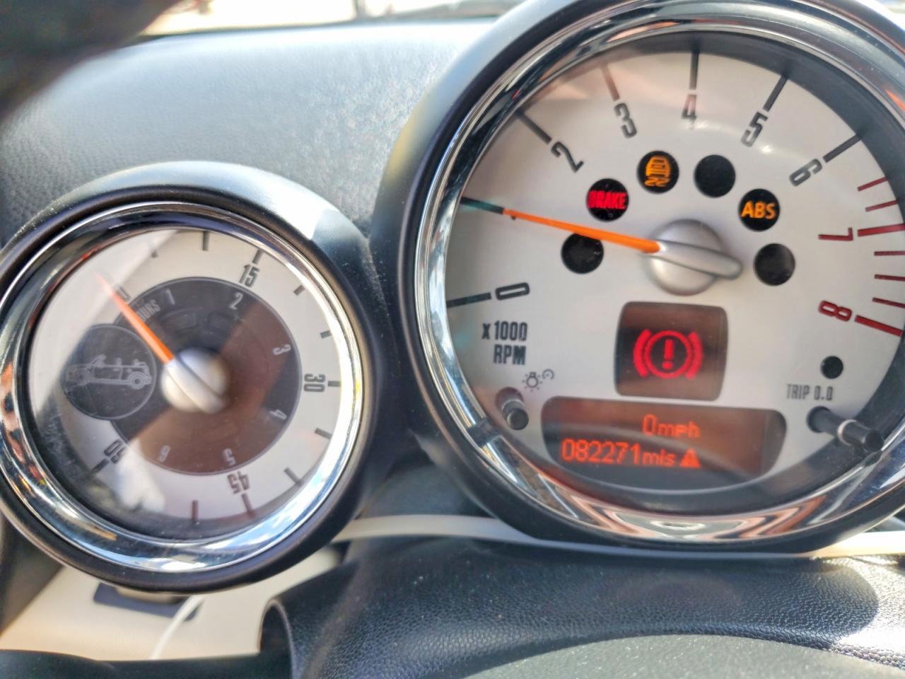 2012 MINI COOPER S photo 17