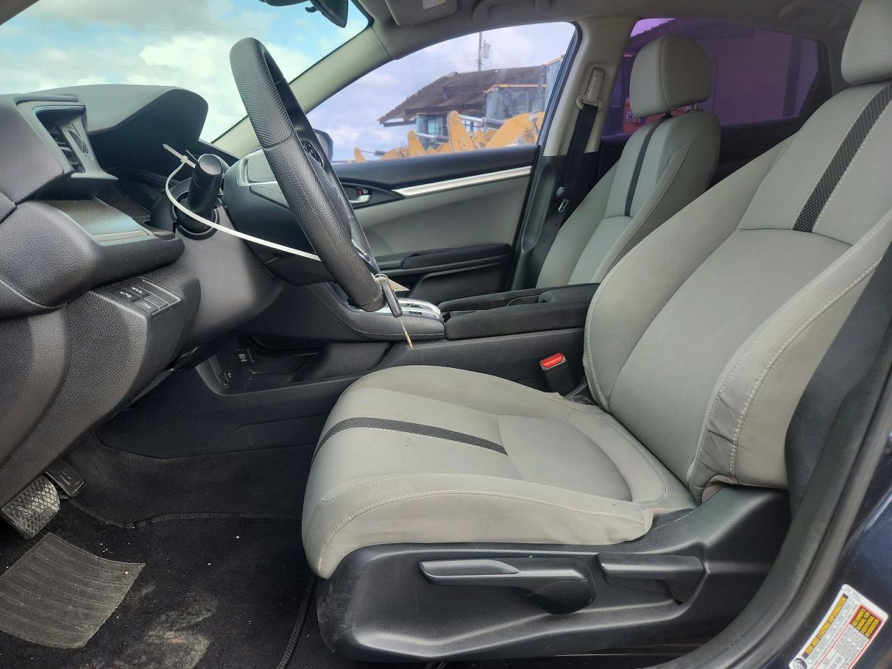 2020 HONDA CIVIC LX photo 19