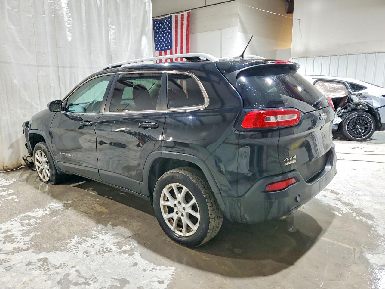 2017 JEEP CHEROKEE LATITUDE photo 3