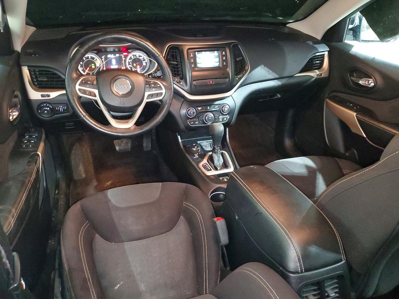 2017 JEEP CHEROKEE LATITUDE photo 15