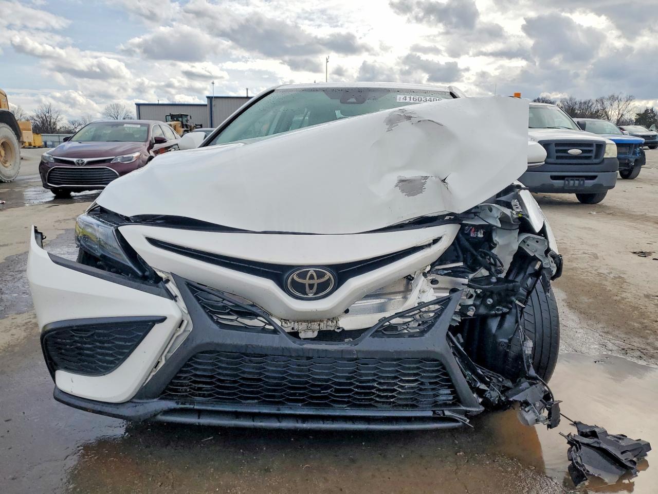 2021 TOYOTA CAMRY SE photo 5