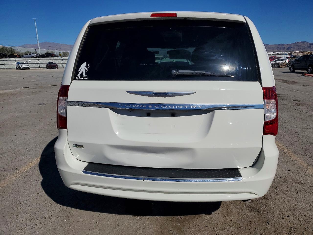 2013 CHRYSLER TOWN & COUNTRY TOURING photo 6