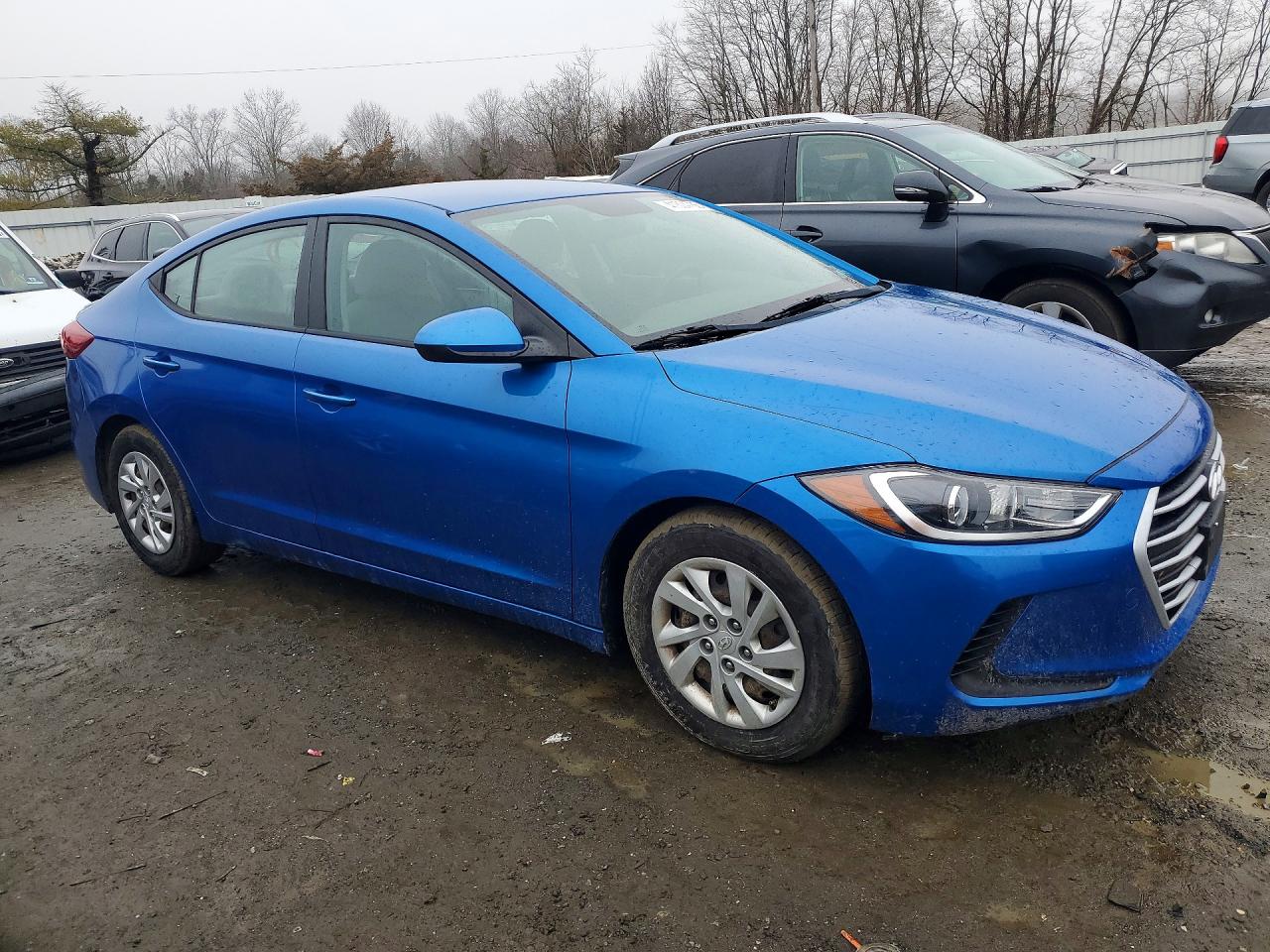 2017 HYUNDAI ELANTRA SE photo 10
