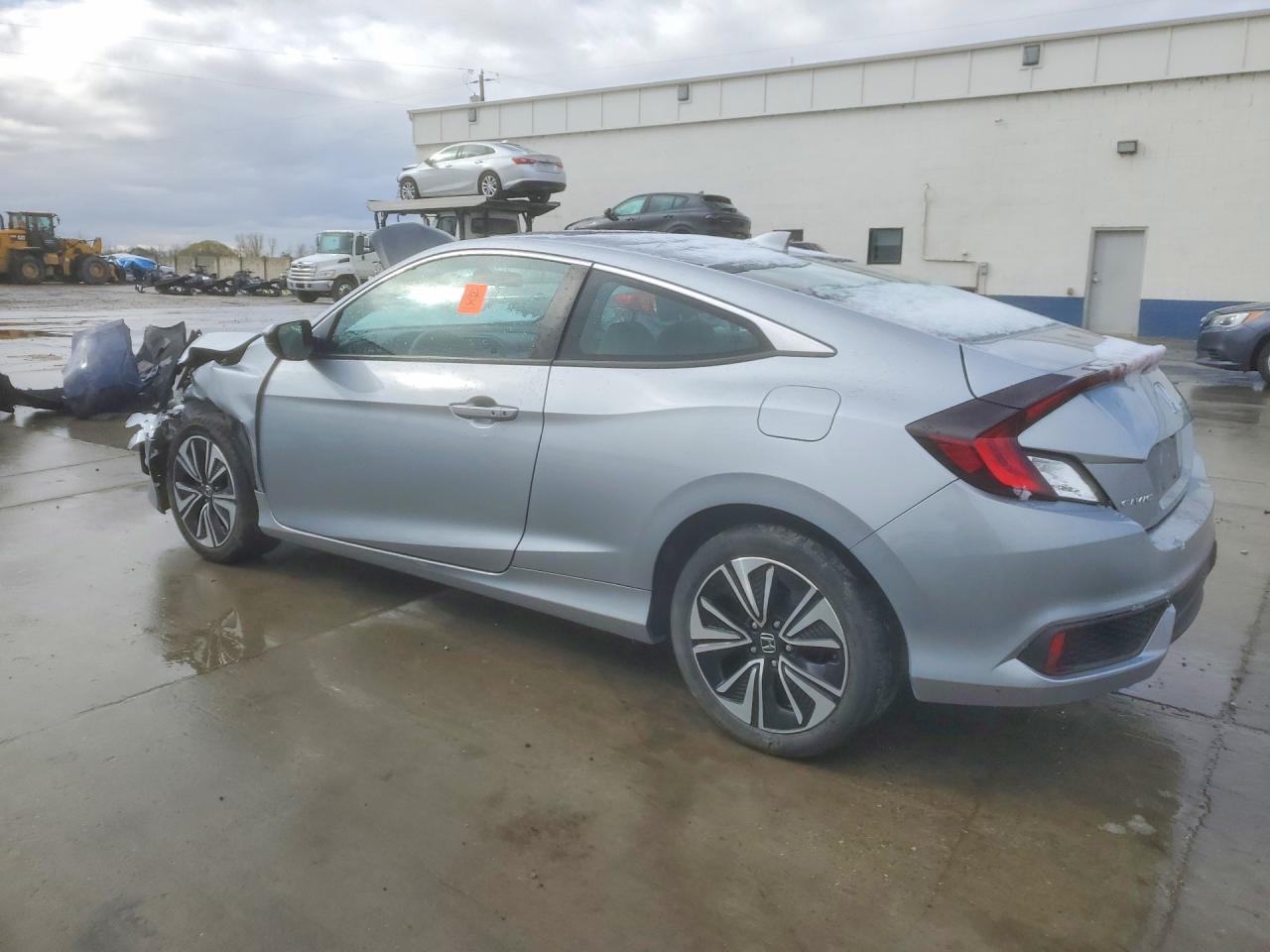 2017 HONDA CIVIC EX photo 2