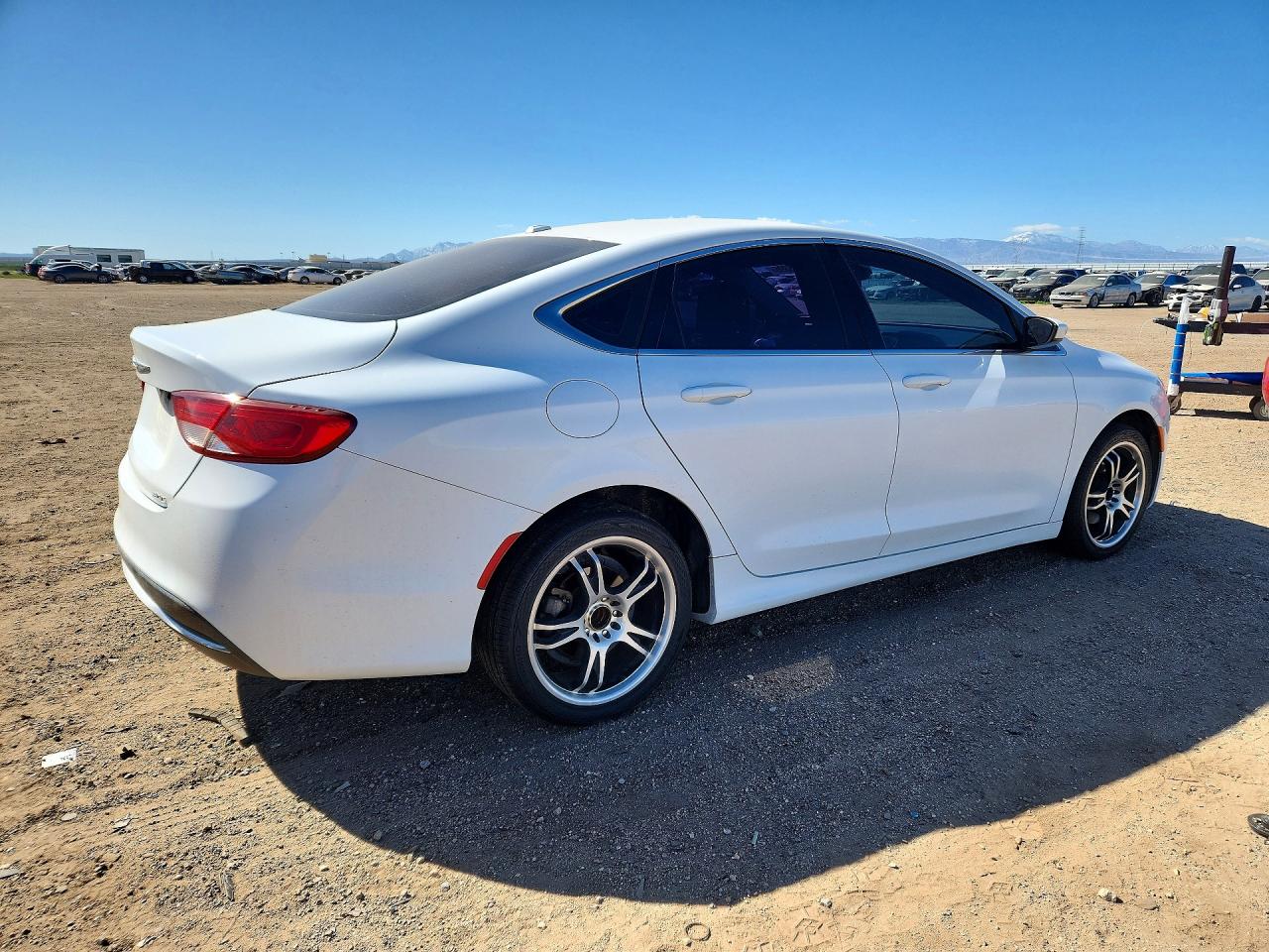 2015 CHRYSLER 200 LIMITED photo 3