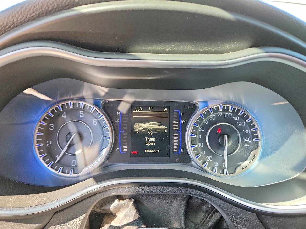 2015 CHRYSLER 200 LIMITED photo 9