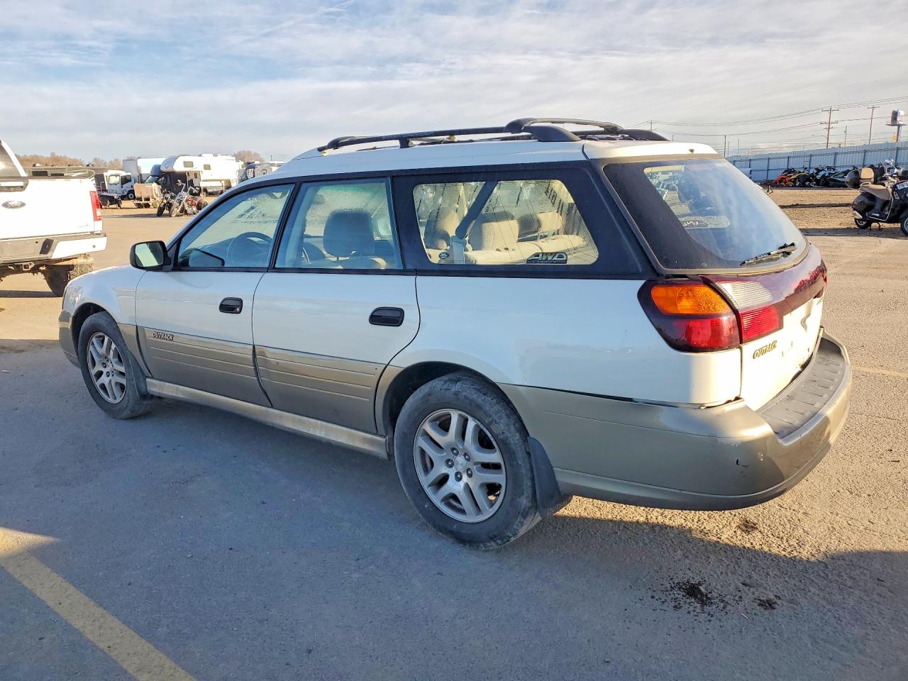 2002 SUBARU LEGACY photo 2