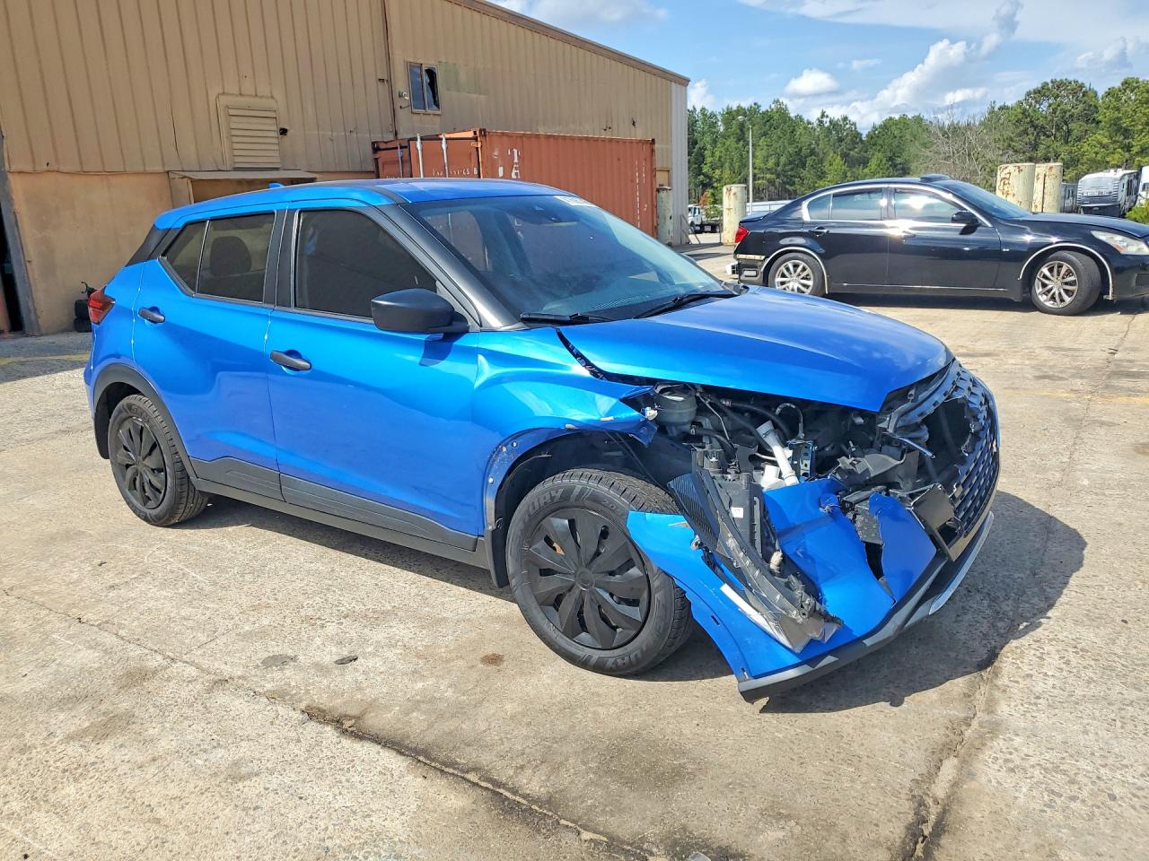 2023 NISSAN KICKS S photo 4