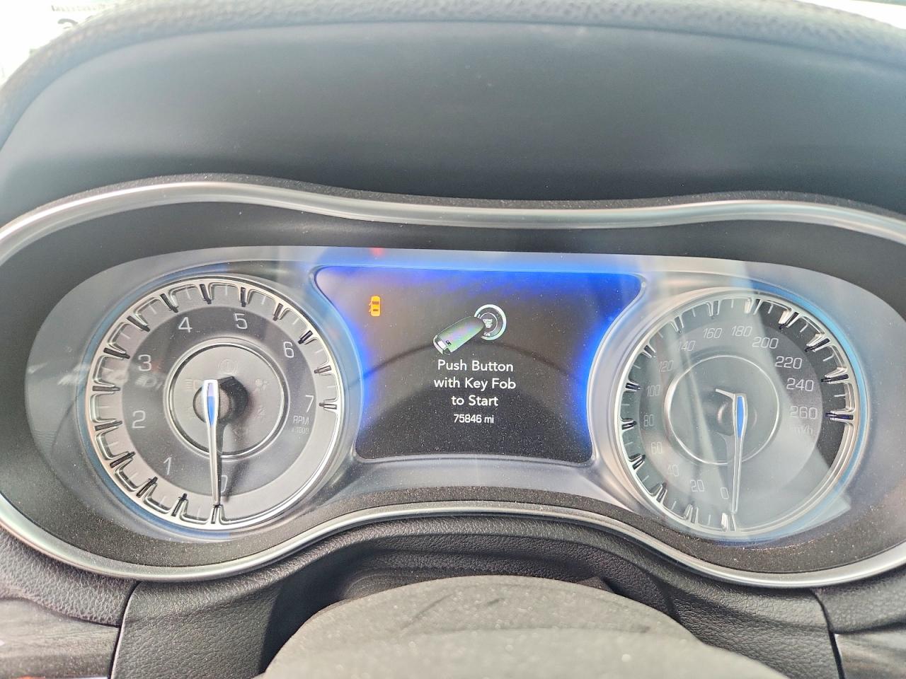 2018 CHRYSLER 300 TOURING photo 9