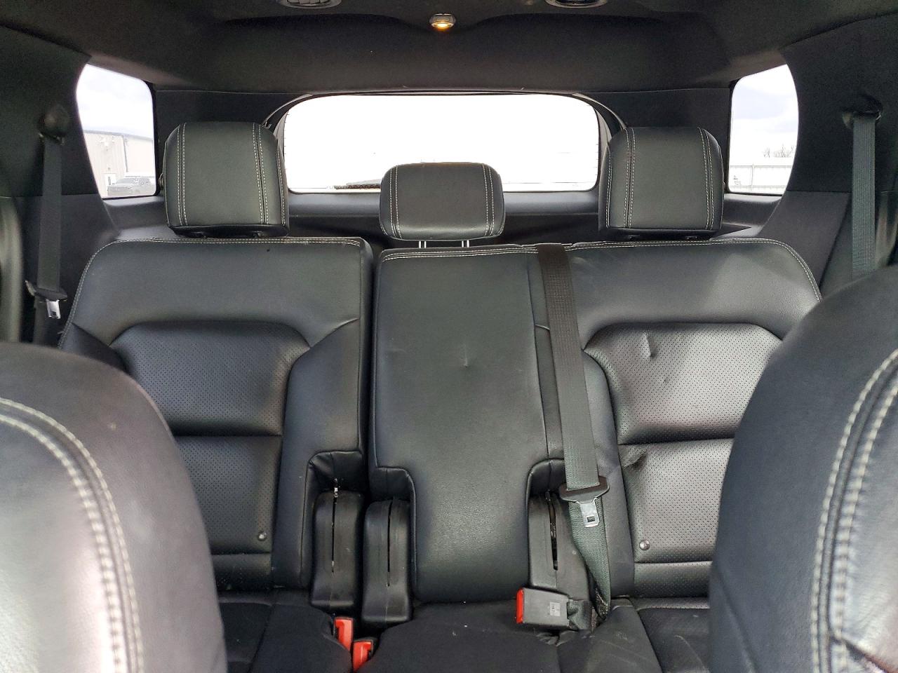 2018 FORD EXPLORER XLT photo 10