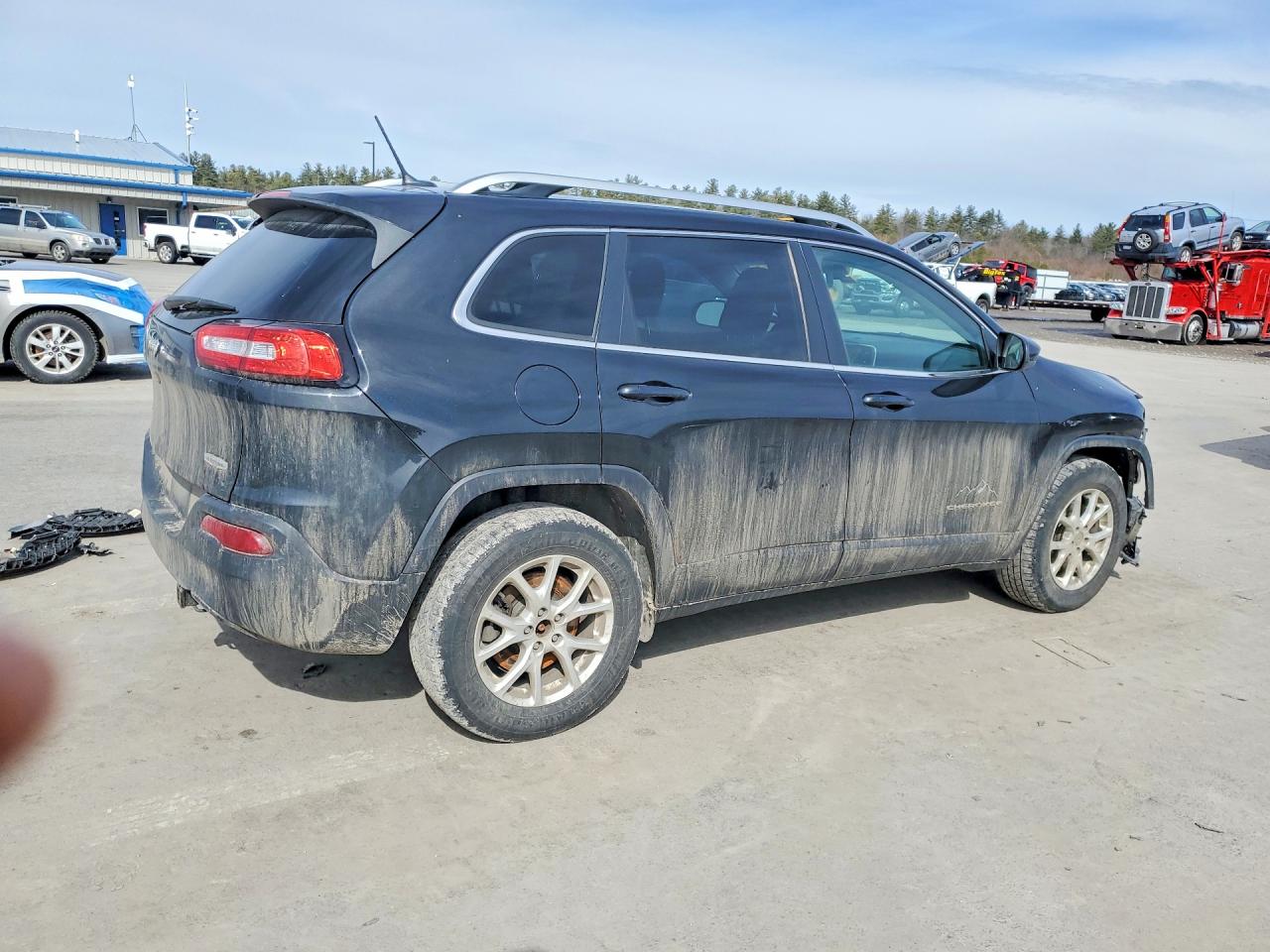 2015 JEEP CHEROKEE LATITUDE photo 3