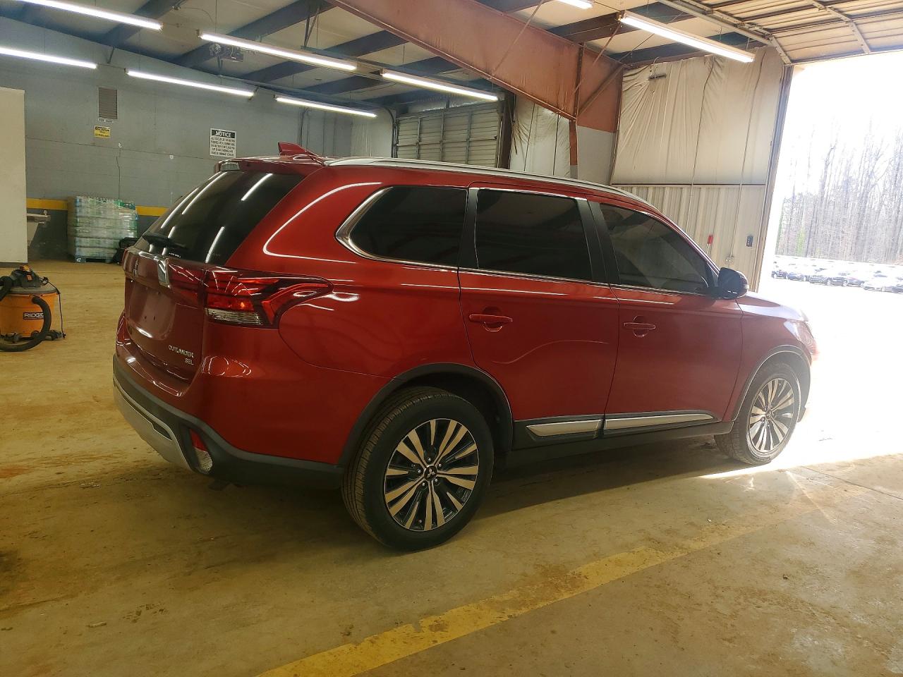 2019 MITSUBISHI OUTLANDER SE photo 3