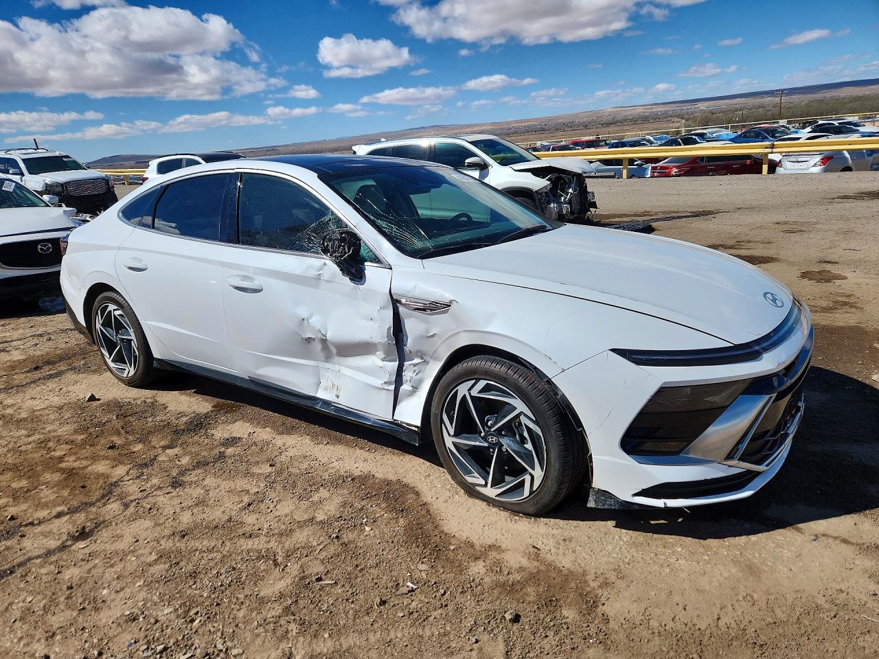 2024 HYUNDAI SONATA SEL photo 10