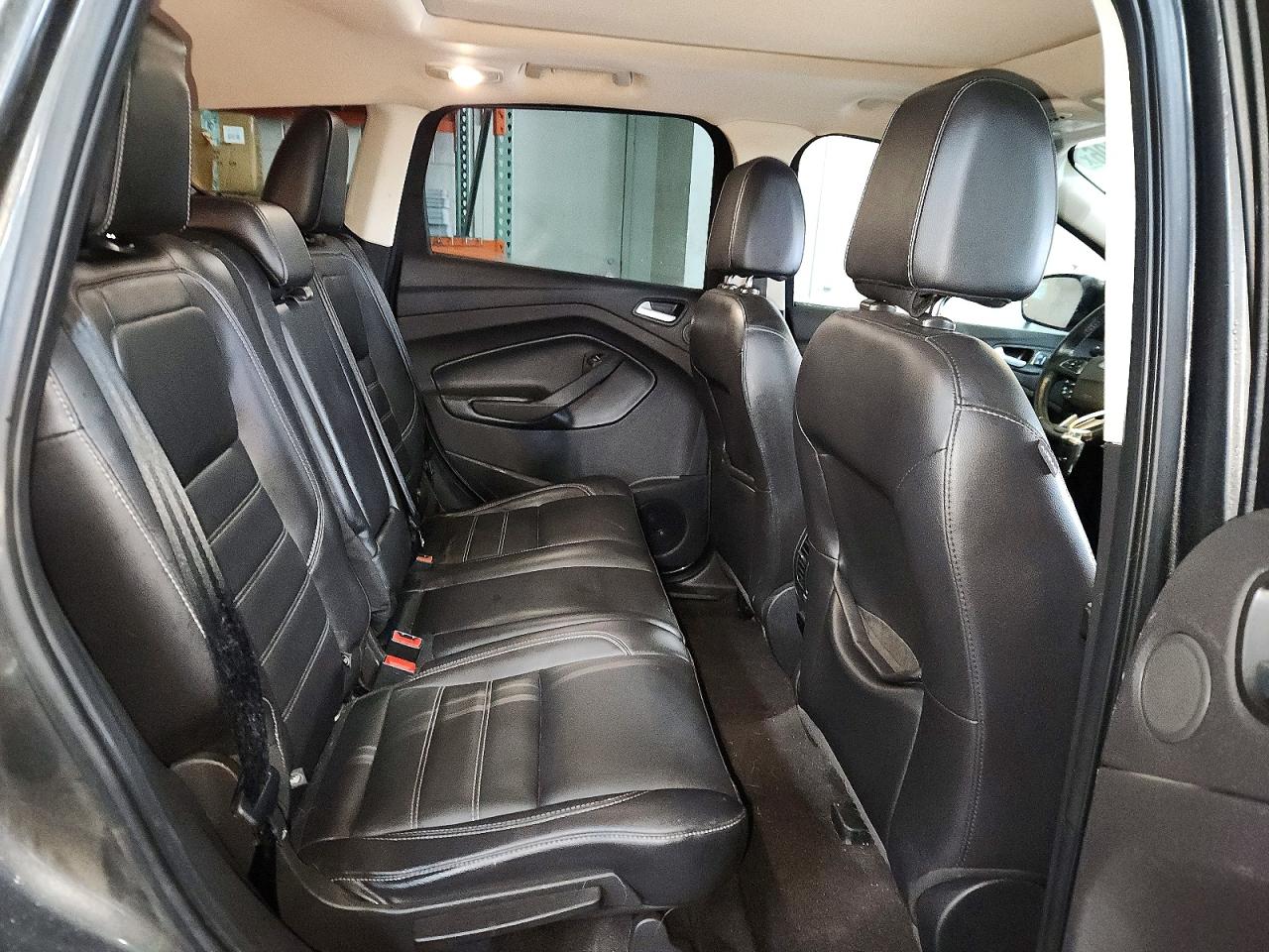 2017 FORD ESCAPE TITANIUM photo 31