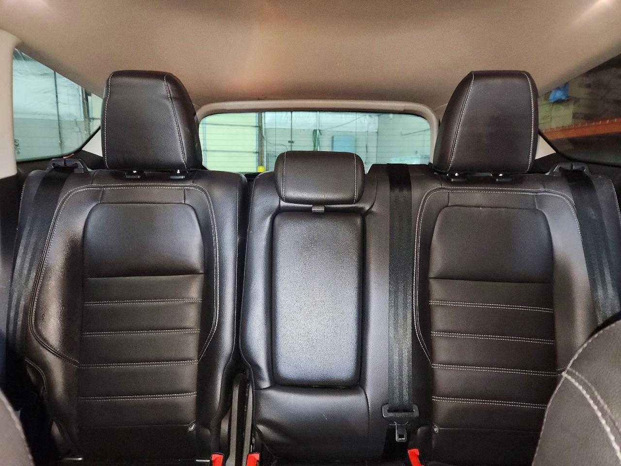 2017 FORD ESCAPE TITANIUM photo 28